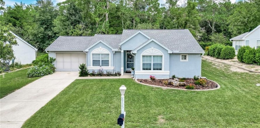 Casa en Ocala, Florida 2 dormitorios, 148.74 m2 № 2202916