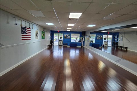 Propiedad comercial en alquiler en Orlando, Florida, 121.89 m2 № 1878046 - foto 4