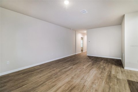 Casa en venta en Ocala, Florida, 4 dormitorios, 163.6 m2 № 2234761 - foto 5