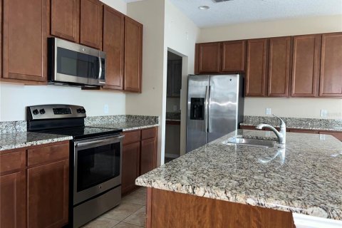 Touwnhouse à vendre à Apopka, Floride: 3 chambres, 192.77 m2 № 2094669 - photo 9