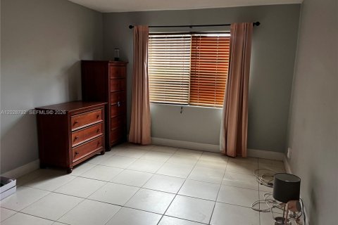 Copropriété à louer à Davie, Floride: 2 chambres, 98.48 m2 № 2187785 - photo 8