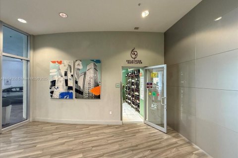 Condominio en venta en Miami, Florida, 1 dormitorio, 76.64 m2 № 1957526 - foto 20