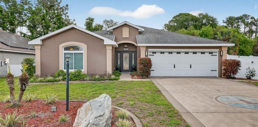Villa ou maison à Leesburg, Floride 3 chambres, 176.33 m2 № 2142633