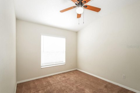 Villa ou maison à louer à Zephyrhills, Floride: 3 chambres, 139.82 m2 № 2100557 - photo 13
