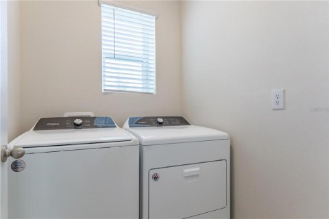 Casa en alquiler en Davenport, Florida, 3 dormitorios, 140.84 m2 № 1742689 - foto 11