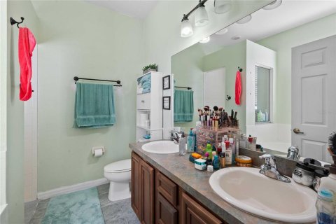 House in Bushnell, Florida 4 bedrooms, 216.74 sq.m. № 2213664 - photo 27