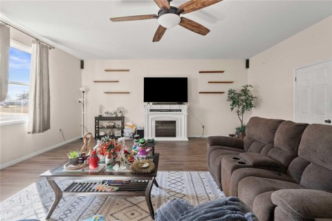 House in Bushnell, Florida 4 bedrooms, 216.74 sq.m. № 2213664 - photo 10