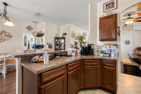 House in Bushnell, Florida 4 bedrooms, 216.74 sq.m. № 2213664 - photo 8