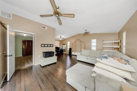 Villa ou maison à vendre à Lutz, Floride: 4 chambres, 159.23 m2 № 2199213 - photo 11