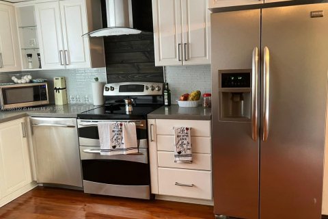 Купить кондоминиум в Майами, Флорида 1 спальня, 104.52м2, № 1933401 - фото 5