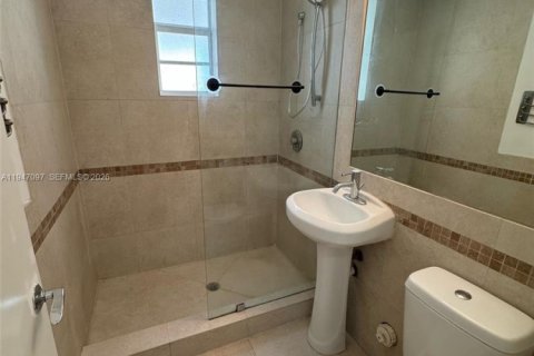 Apartment in Miami Beach, Florida 46.17 sq.m. № 2003257 - photo 3