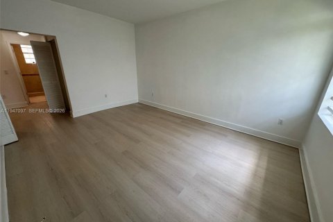 Apartment in Miami Beach, Florida 46.17 sq.m. № 2003257 - photo 8