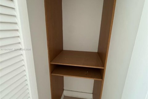 Apartment in Miami Beach, Florida 46.17 sq.m. № 2003257 - photo 11