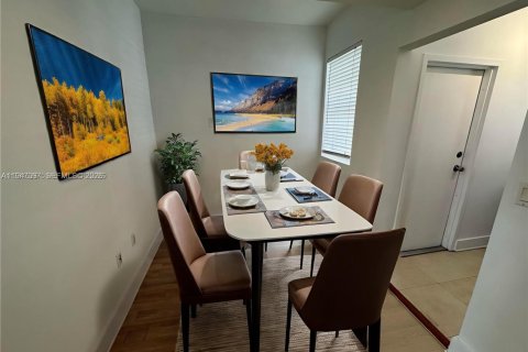 Apartment in Miami Beach, Florida 46.17 sq.m. № 2003257 - photo 5