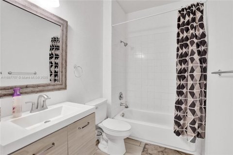 Купить виллу или дом в Коконат Крик, Флорида 3 спальни, 129.51м2, № 1948893 - фото 8