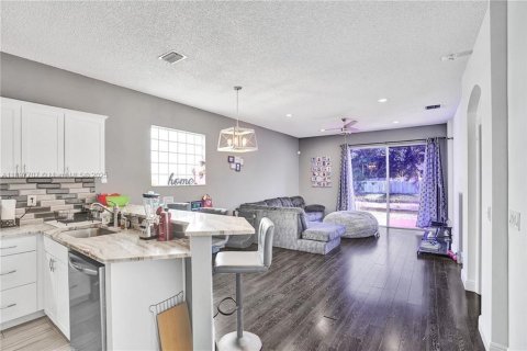 Купить виллу или дом в Коконат Крик, Флорида 3 спальни, 129.51м2, № 1948893 - фото 4