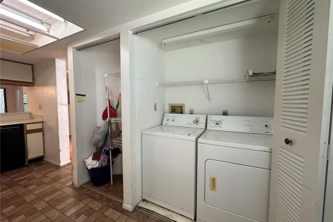 Copropriété à vendre à Seminole, Floride: 2 chambres, 80.36 m2 № 1580596 - photo 7