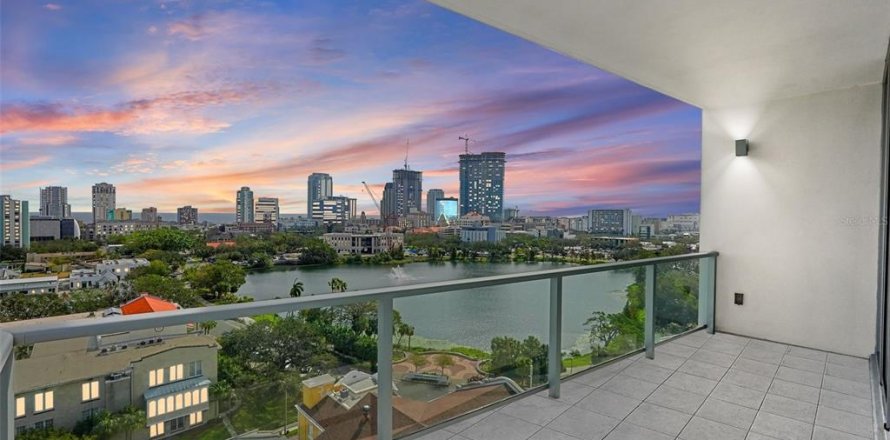 Condo in Saint Petersburg, Florida, 2 bedrooms  № 1909870