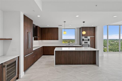 Condo in Saint Petersburg, Florida, 2 bedrooms  № 1909870 - photo 17