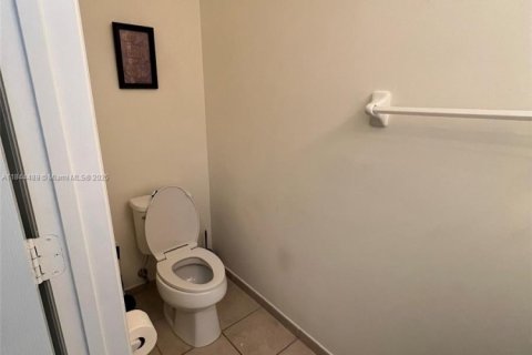 Купить таунхаус в Хомстед, Флорида 3 спальни, 154.12м2, № 1958596 - фото 13