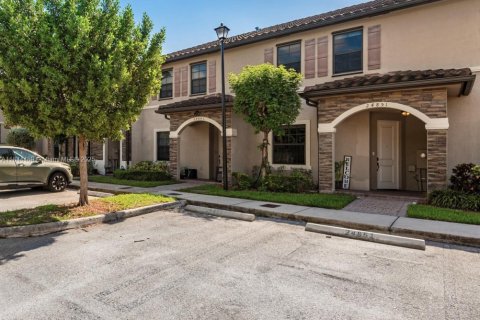 Купить таунхаус в Хомстед, Флорида 3 спальни, 154.12м2, № 1958596 - фото 1