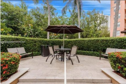 Condo in Aventura, Florida, 2 bedrooms  № 1964851 - photo 26
