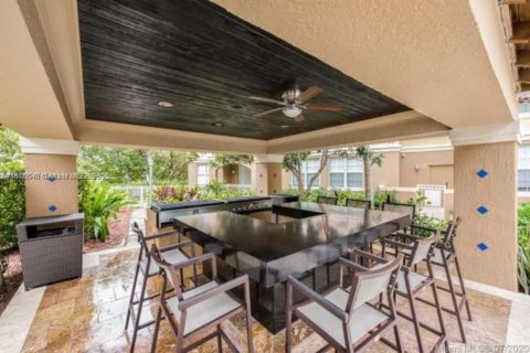 Condo in Aventura, Florida, 2 bedrooms  № 1964851 - photo 25