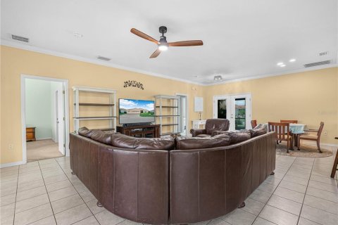 Casa en venta en Winter Haven, Florida, 2 dormitorios, 165.74 m2 № 2387564 - foto 8