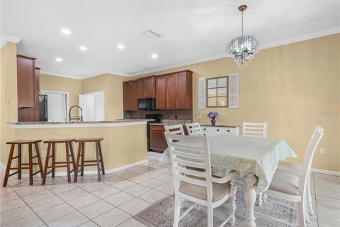 Casa en venta en Winter Haven, Florida, 2 dormitorios, 165.74 m2 № 2387564 - foto 14