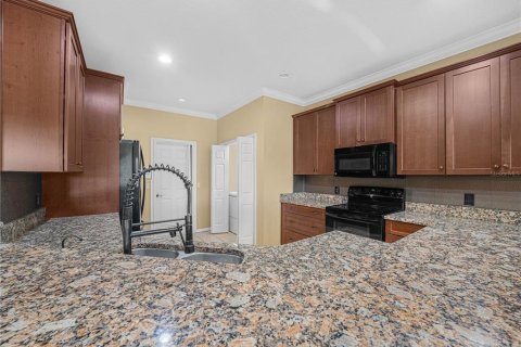 Casa en venta en Winter Haven, Florida, 2 dormitorios, 165.74 m2 № 2387564 - foto 10