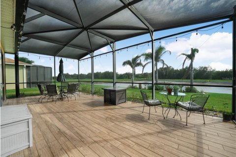 Casa en venta en Winter Haven, Florida, 2 dormitorios, 165.74 m2 № 2387564 - foto 3