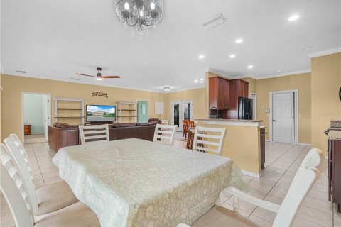Casa en venta en Winter Haven, Florida, 2 dormitorios, 165.74 m2 № 2387564 - foto 13