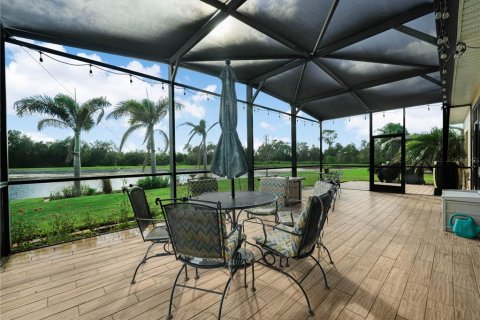 Casa en venta en Winter Haven, Florida, 2 dormitorios, 165.74 m2 № 2387564 - foto 19