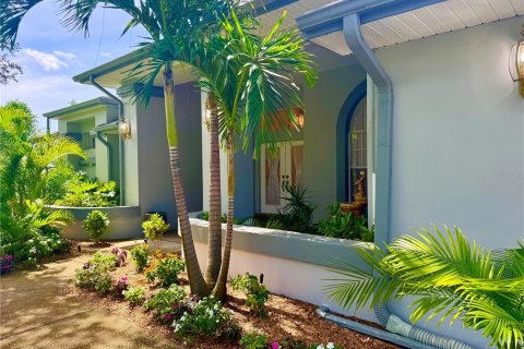 House in Clearwater, Florida 3 bedrooms, 239.32 sq.m. № 1838481 - photo 3