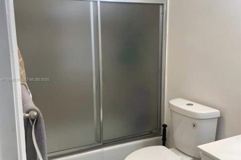 Copropriété à vendre à Sunny Isles Beach, Floride: 1 chambre, 92.9 m2 № 1951587 - photo 9