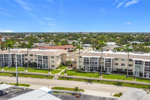 Condo in Venice, Florida, 1 bedroom  № 1834800 - photo 1