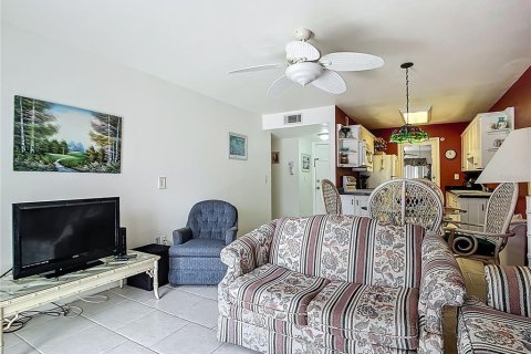 Condo in Venice, Florida, 1 bedroom  № 1834800 - photo 19