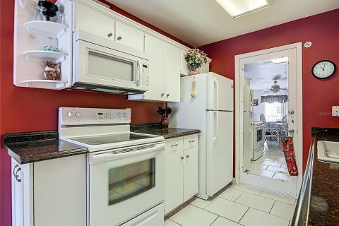 Condo in Venice, Florida, 1 bedroom  № 1834800 - photo 6