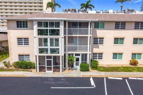 Condo in Venice, Florida, 1 bedroom  № 1834800 - photo 3