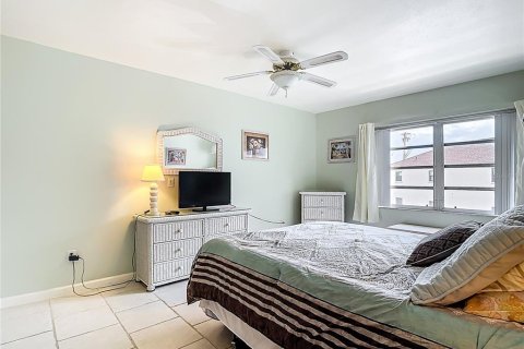 Condo in Venice, Florida, 1 bedroom  № 1834800 - photo 11