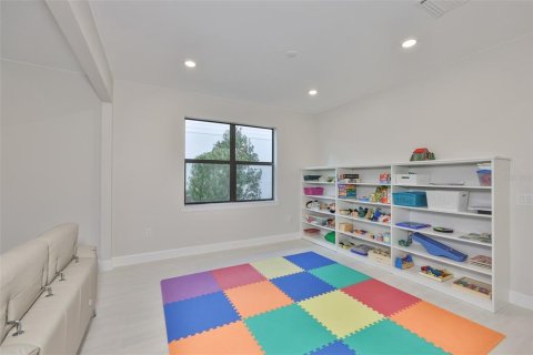 House in Bradenton, Florida 5 bedrooms, 338.26 sq.m. № 2213414 - photo 5