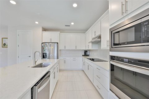 House in Bradenton, Florida 5 bedrooms, 338.26 sq.m. № 2213414 - photo 16