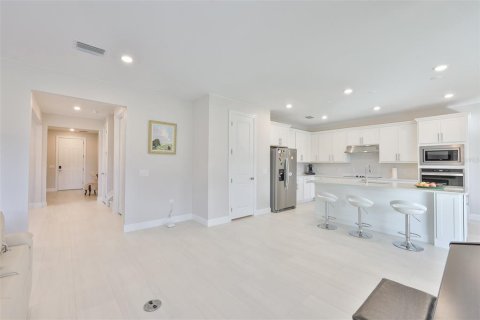 House in Bradenton, Florida 5 bedrooms, 338.26 sq.m. № 2213414 - photo 12