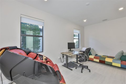 House in Bradenton, Florida 5 bedrooms, 338.26 sq.m. № 2213414 - photo 21