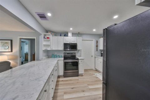 Casa en venta en Sun City Center, Florida, 2 dormitorios, 163.14 m2 № 1558361 - foto 15