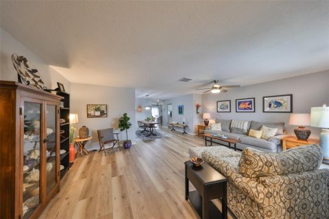 Casa en venta en Sun City Center, Florida, 2 dormitorios, 163.14 m2 № 1558361 - foto 7
