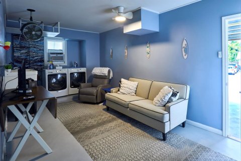 Villa ou maison à louer à Jensen Beach, Floride: 3 chambres, 144.18 m2 № 2439347 - photo 6