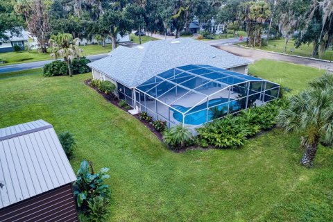 Villa ou maison à louer à New Smyrna Beach, Floride: 3 chambres, 157.19 m2 № 2384232 - photo 2