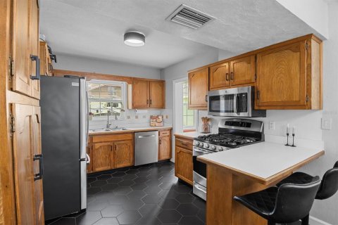 Купить виллу или дом в Лейкленд, Флорида 5 комнат, 207.73м2, № 2348344 - фото 11