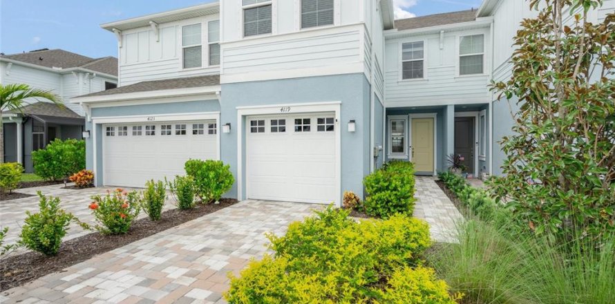 Townhouse in Sarasota, Florida 3 bedrooms, 177.44 sq.m. № 1373906